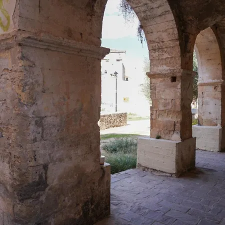 Lindas Convent Garden 4