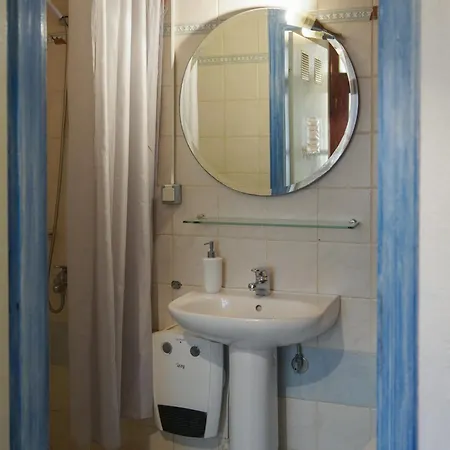 Lindas Convent Garden 4 * Chania (Crete)