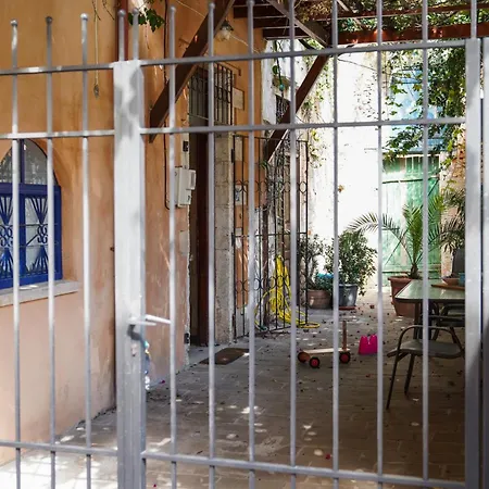 Lindas Convent Garden 4 Apartment Chania (Crete)