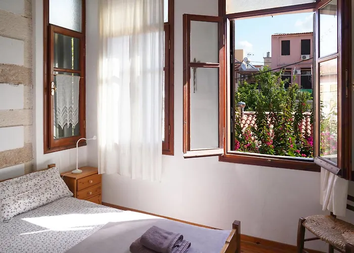 Lindas Convent Garden 4 Chania (Crete)