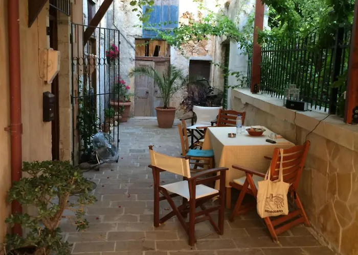 Lindas Convent Garden 4 Chania (Crete)