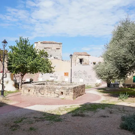 Lindas Convent Garden 4 アパート *